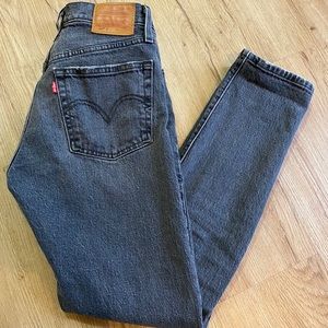 Levi’s 501 Skinny Jeans